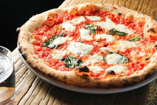 Ricomincio da 3 Pizzeria Napoletana